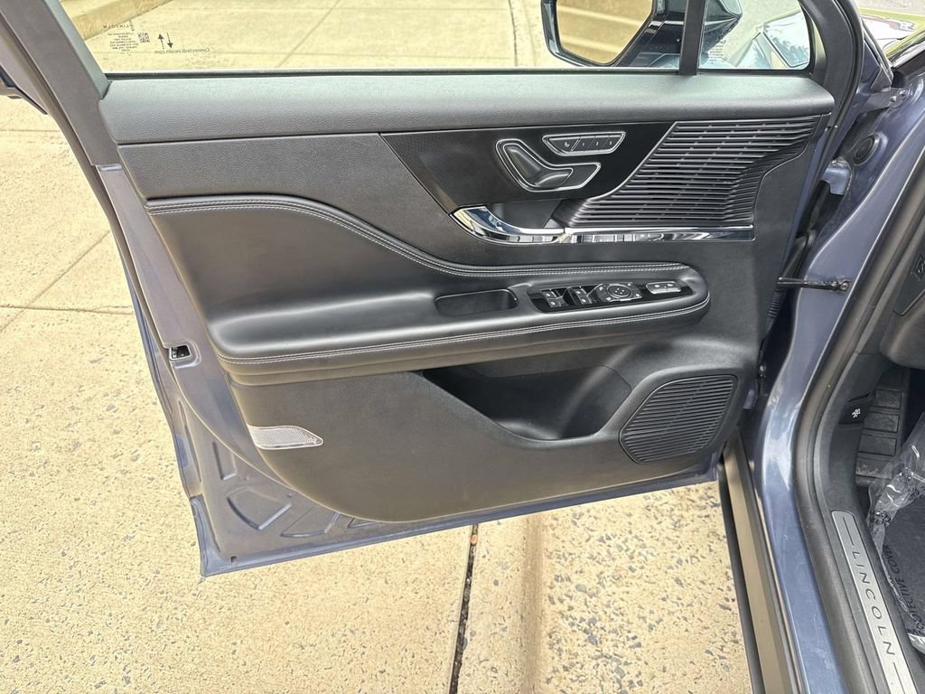Used 2022 Lincoln Corsair FWD w/ Equipment Group 101A image 28