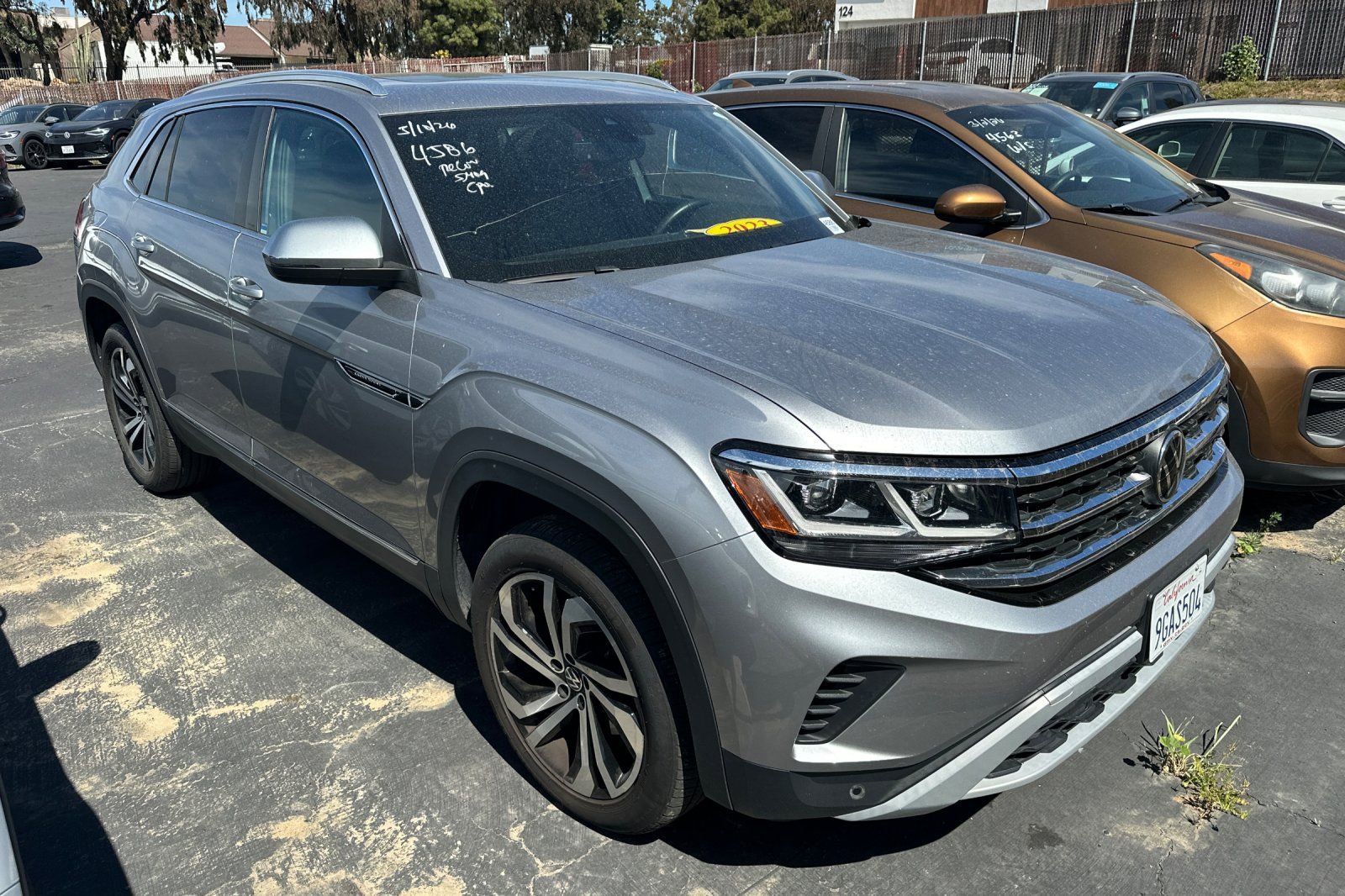 Used 2023 Volkswagen Atlas Cross Sport SEL image 2