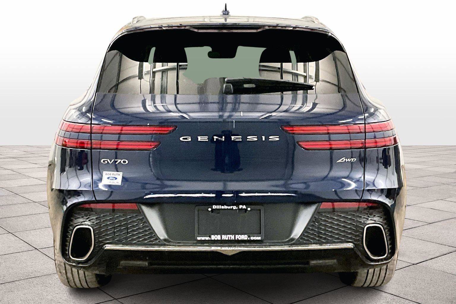 Used 2022 Genesis GV70 2.5T w/ Advanced Package image 4