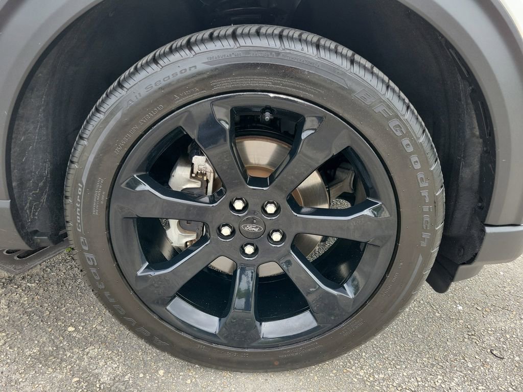 Used 2023 Ford Explorer ST-Line w/ Class IV Trailer Tow Package RWD image 7