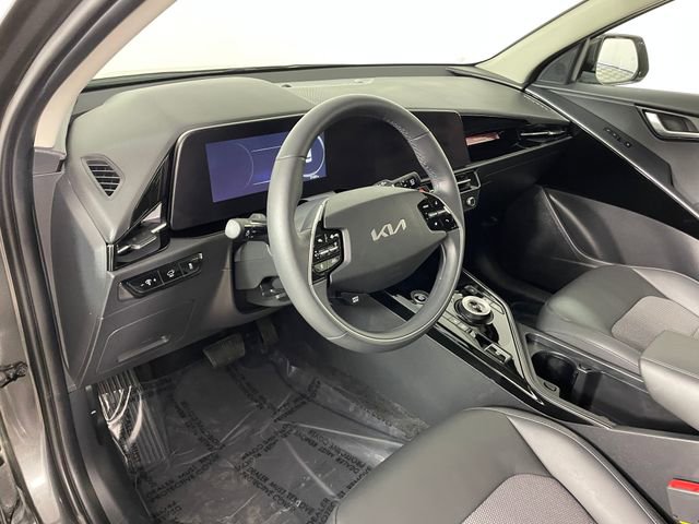 Certified 2024 Kia Niro Wind w/ Wind Preserve Package FWD image 3