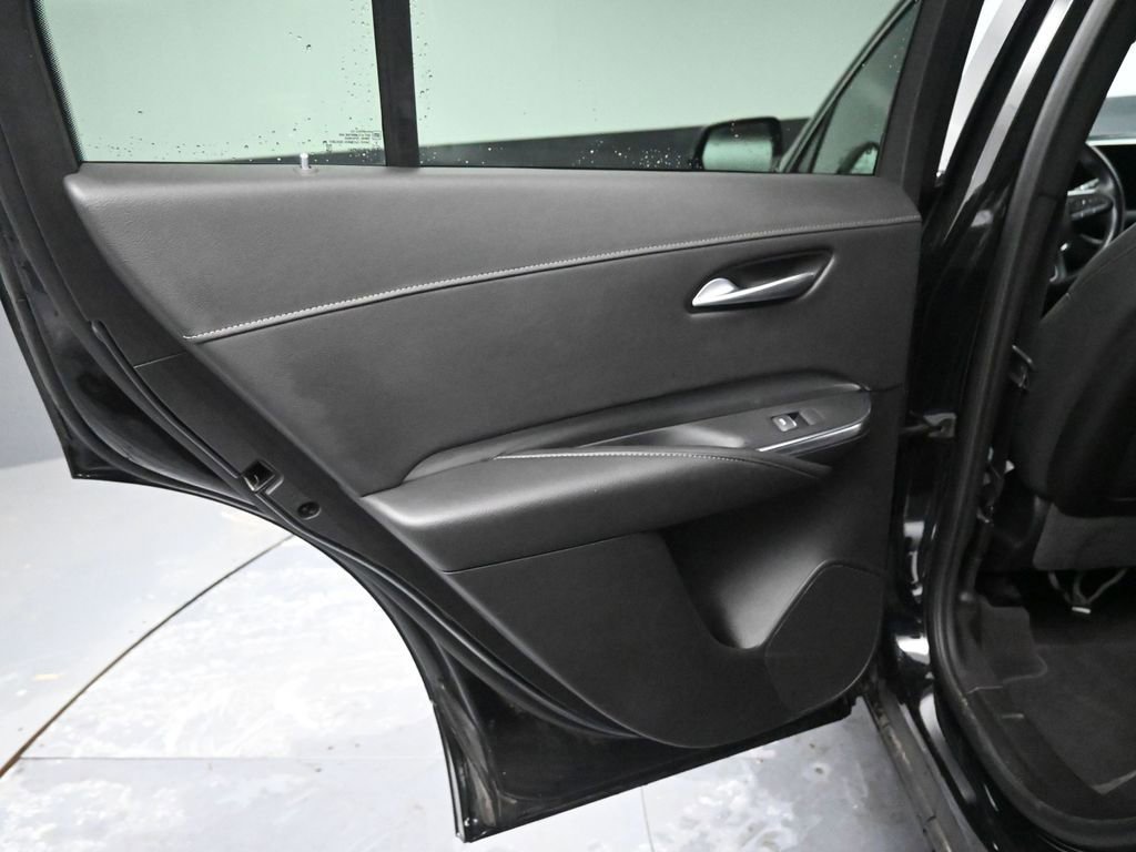 Used 2025 Cadillac XT4 Premium Luxury image 25