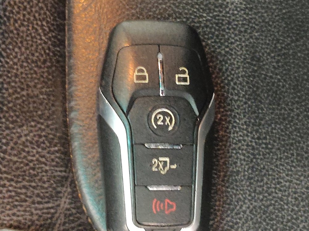 Used 2017 Ford Explorer XLT w/ Equipment Group 202A image 32