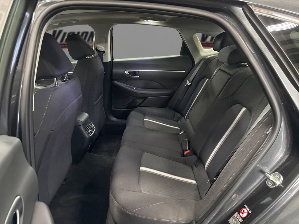 Certified 2022 Hyundai Sonata SEL w/ Convenience Package image 10