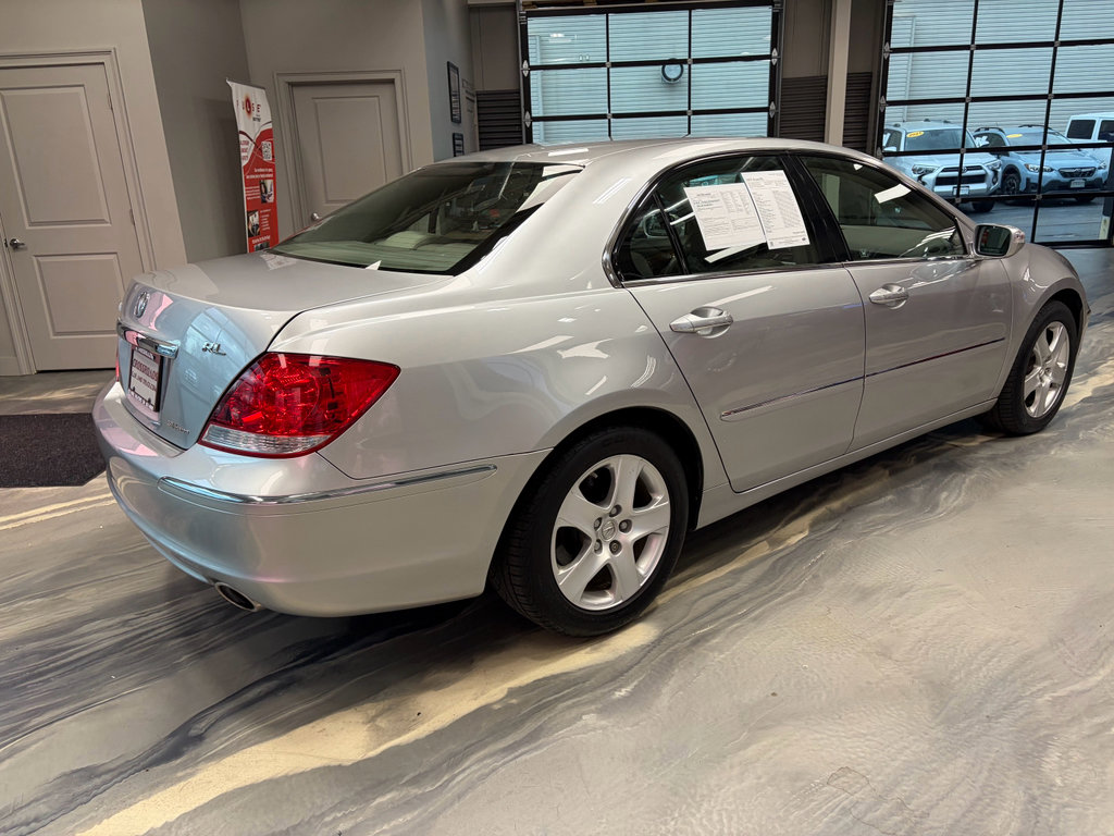 Used 2007 Acura RL w/ Technology Package AWD/4WD image 33