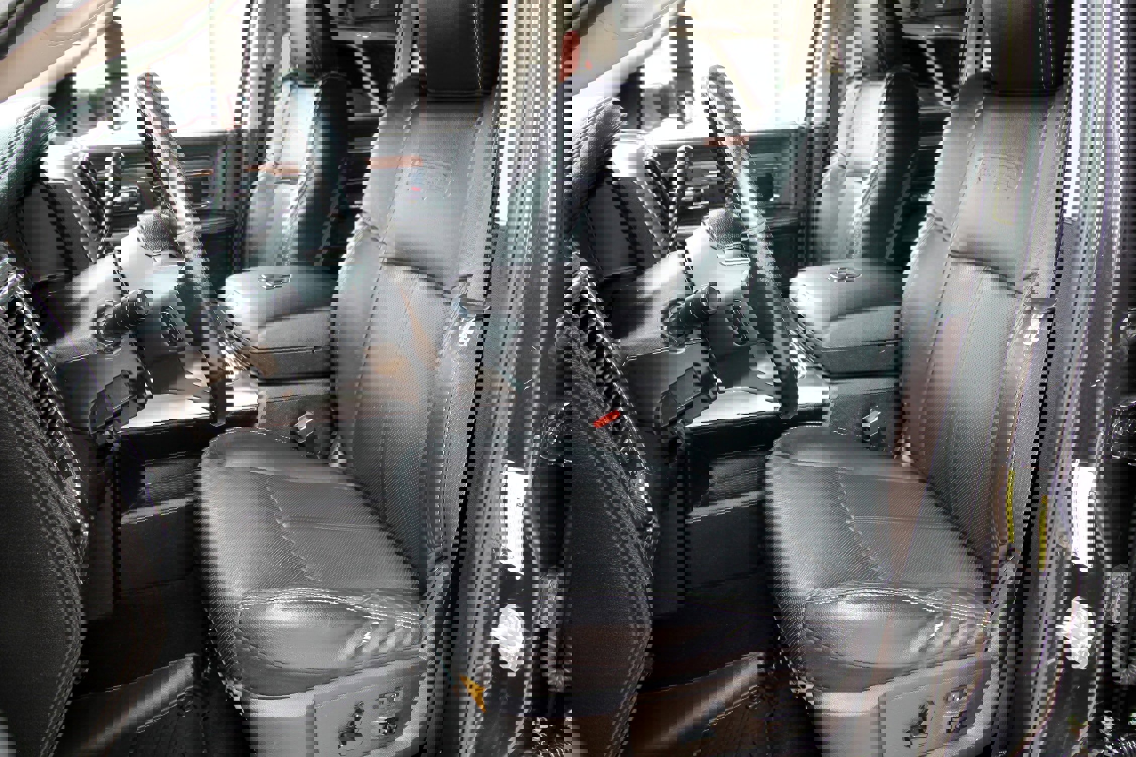 Used 2018 RAM 3500 Laramie w/ Convenience Group image 24