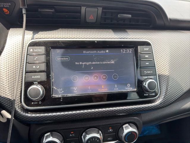 Used 2018 Nissan Kicks S w/ Interior Electronics Package FWD image 8