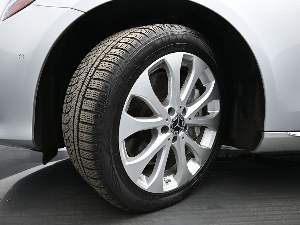 Used 2020 Mercedes-Benz E 450 4MATIC Wagon w/ Premium Package image 23