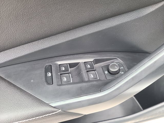 Used 2023 Volkswagen Jetta Sport image 17