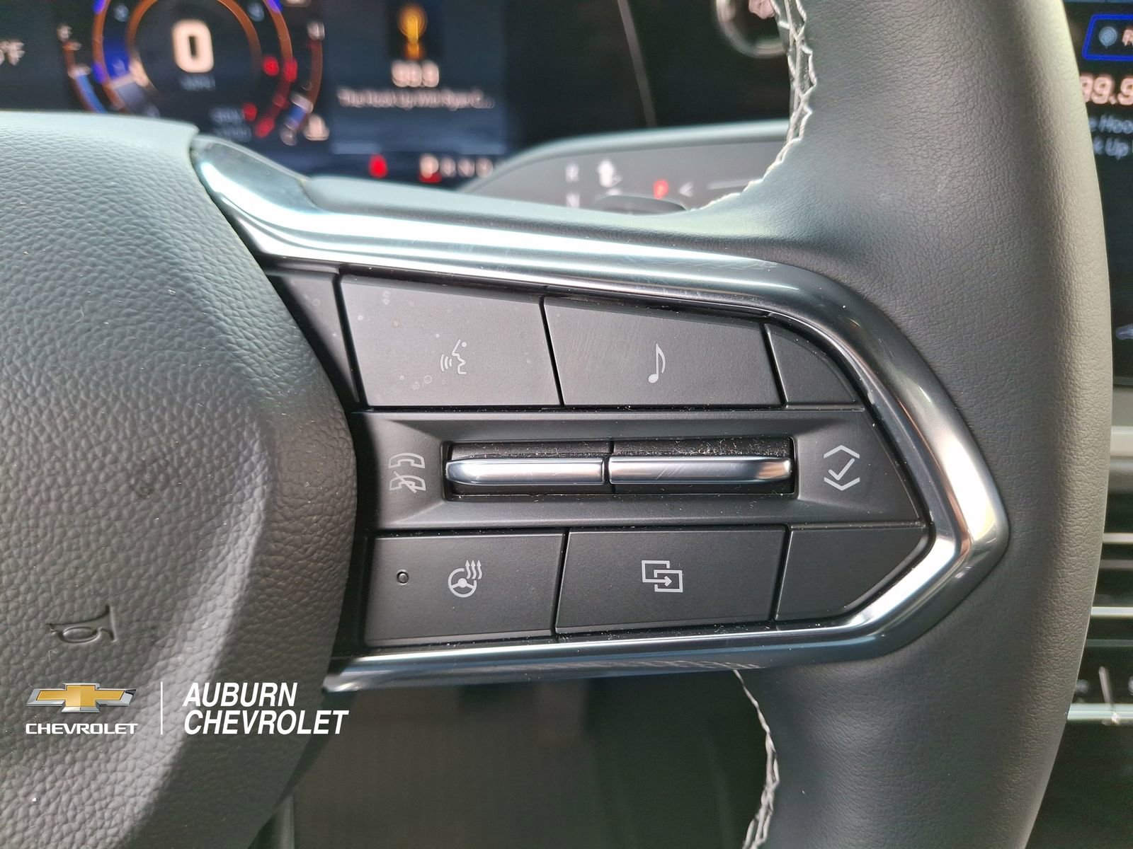 Used 2025 Chevrolet Traverse LT w/ Driver Confidence Package FWD image 15