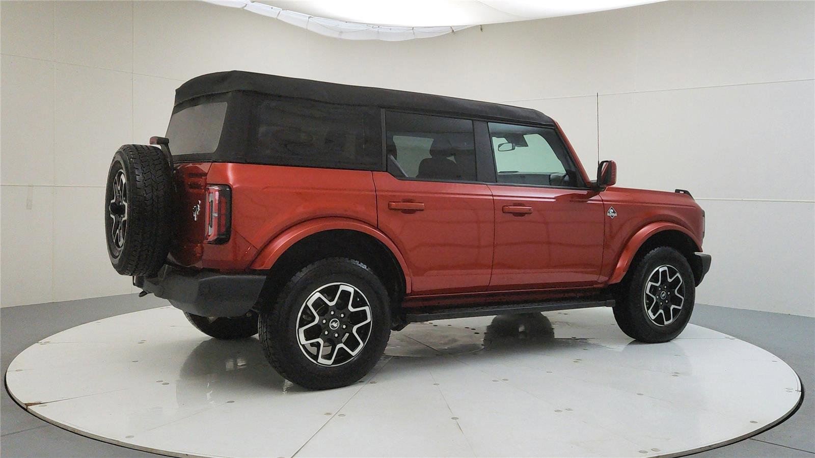 Used 2023 Ford Bronco Outer Banks AWD/4WD image 8