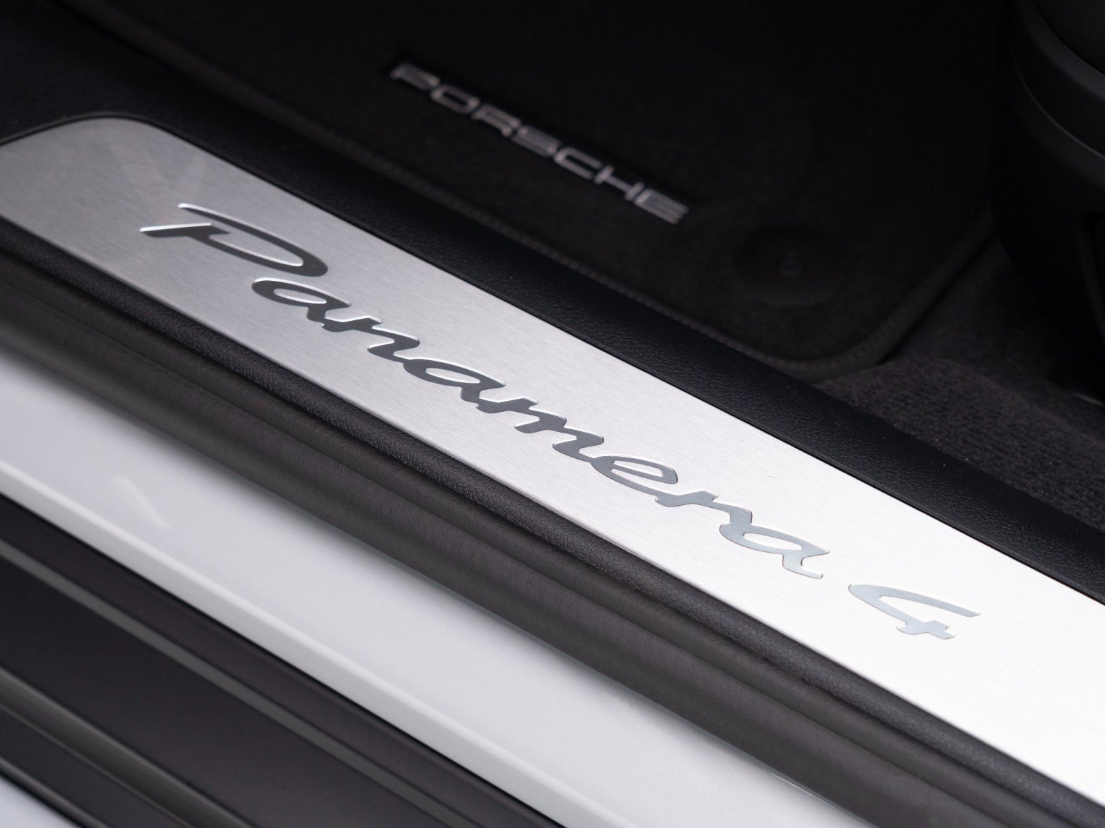 New 2026 Porsche Panamera 4 image 15