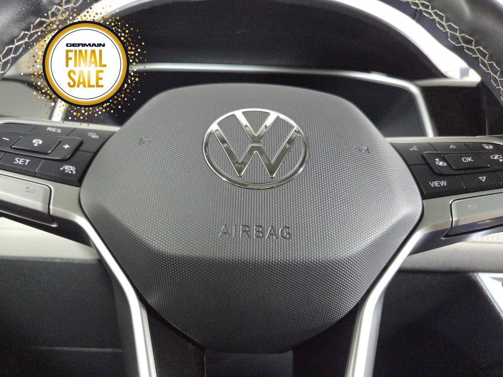Certified 2025 Volkswagen Taos SE image 20