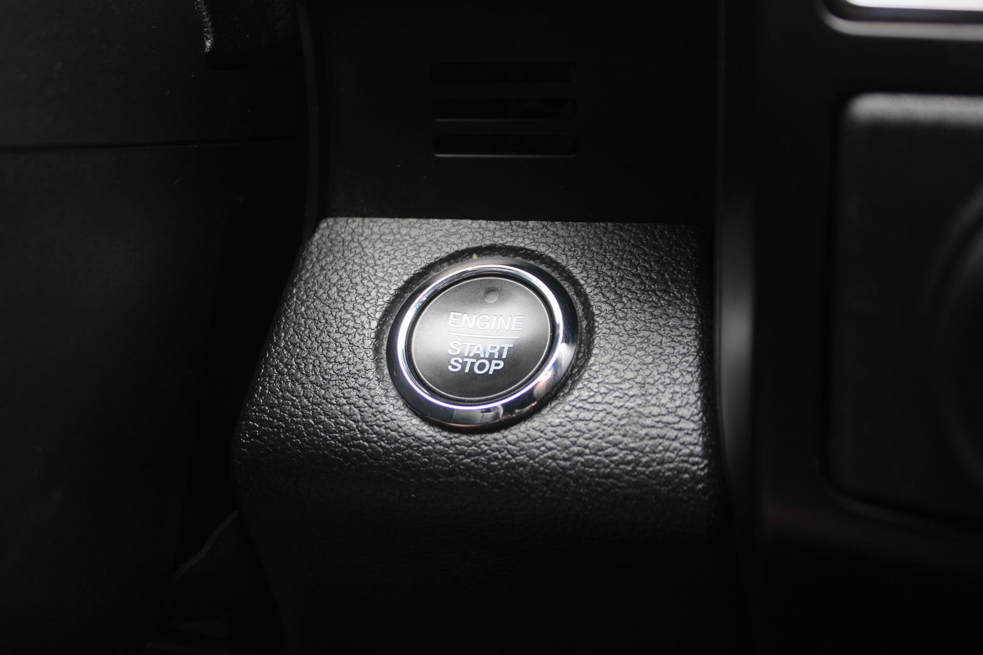 Used 2021 Ford Expedition XL AWD/4WD image 12