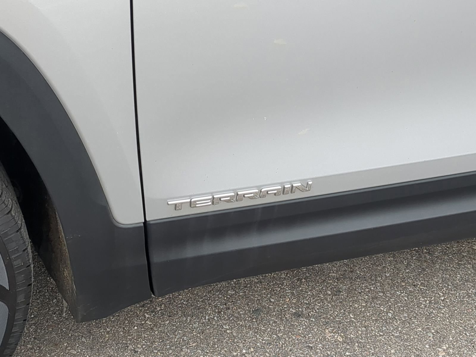 Used 2019 GMC Terrain SLE image 13