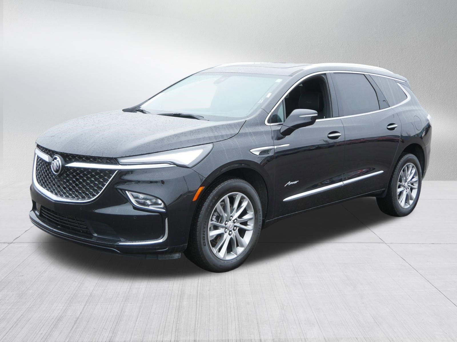 Used 2023 Buick Enclave Avenir w/ Avenir Technology Package image 3