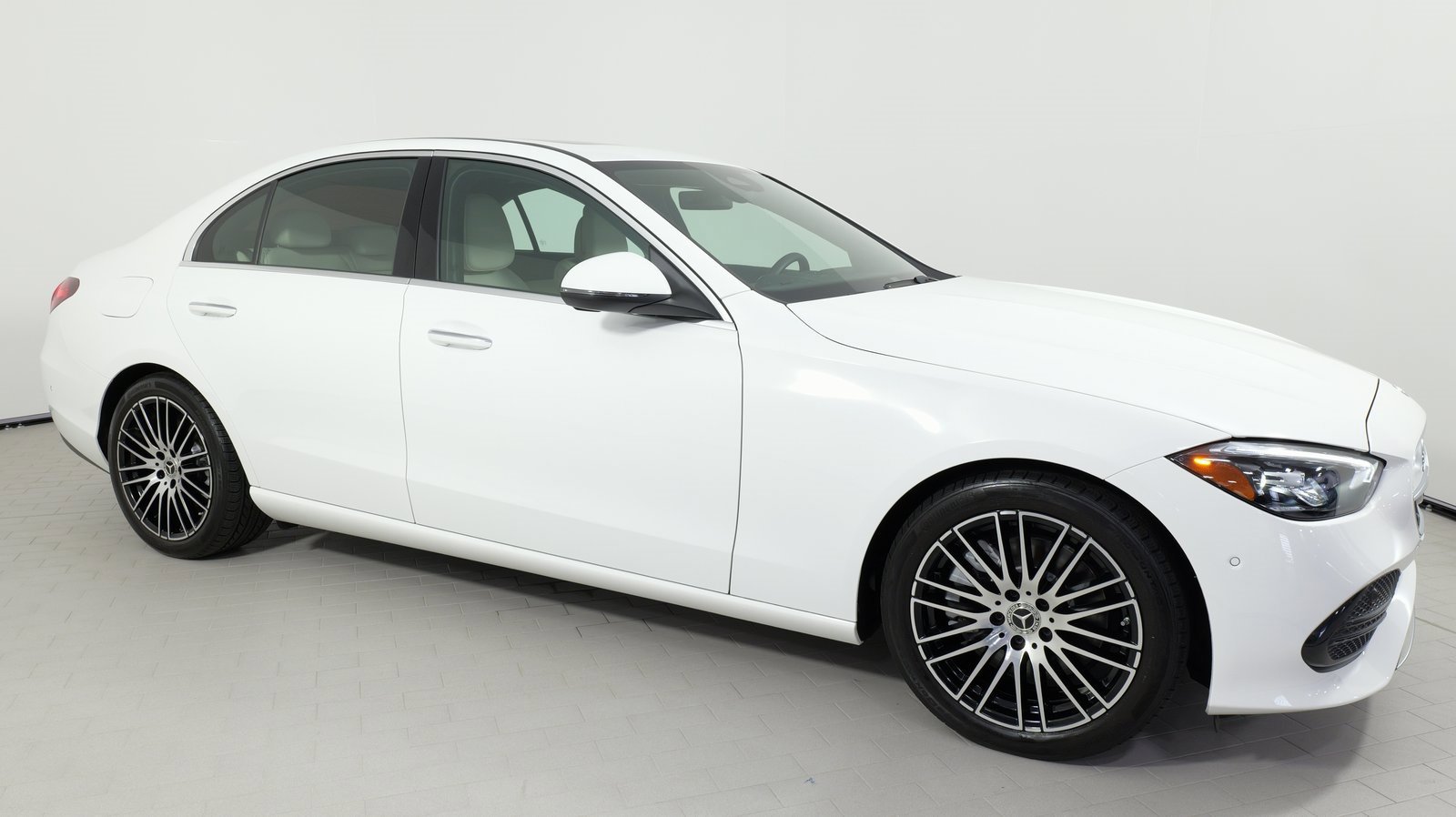 Used 2024 Mercedes-Benz C 300 4MATIC Sedan image 25