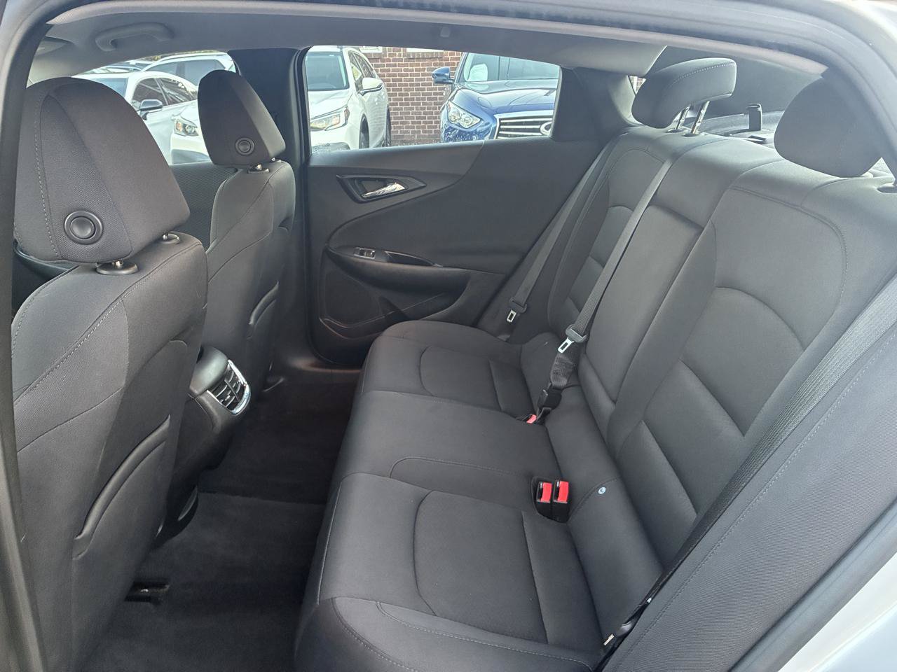 Used 2016 Chevrolet Malibu LT FWD image 19