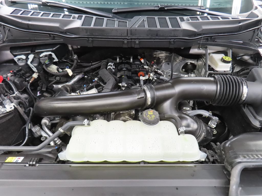 Used 2025 Ford F150 Lariat AWD/4WD image 35