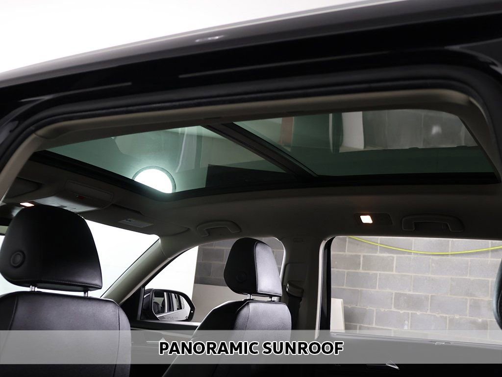 Used 2020 Volkswagen Atlas SEL R-Line image 4