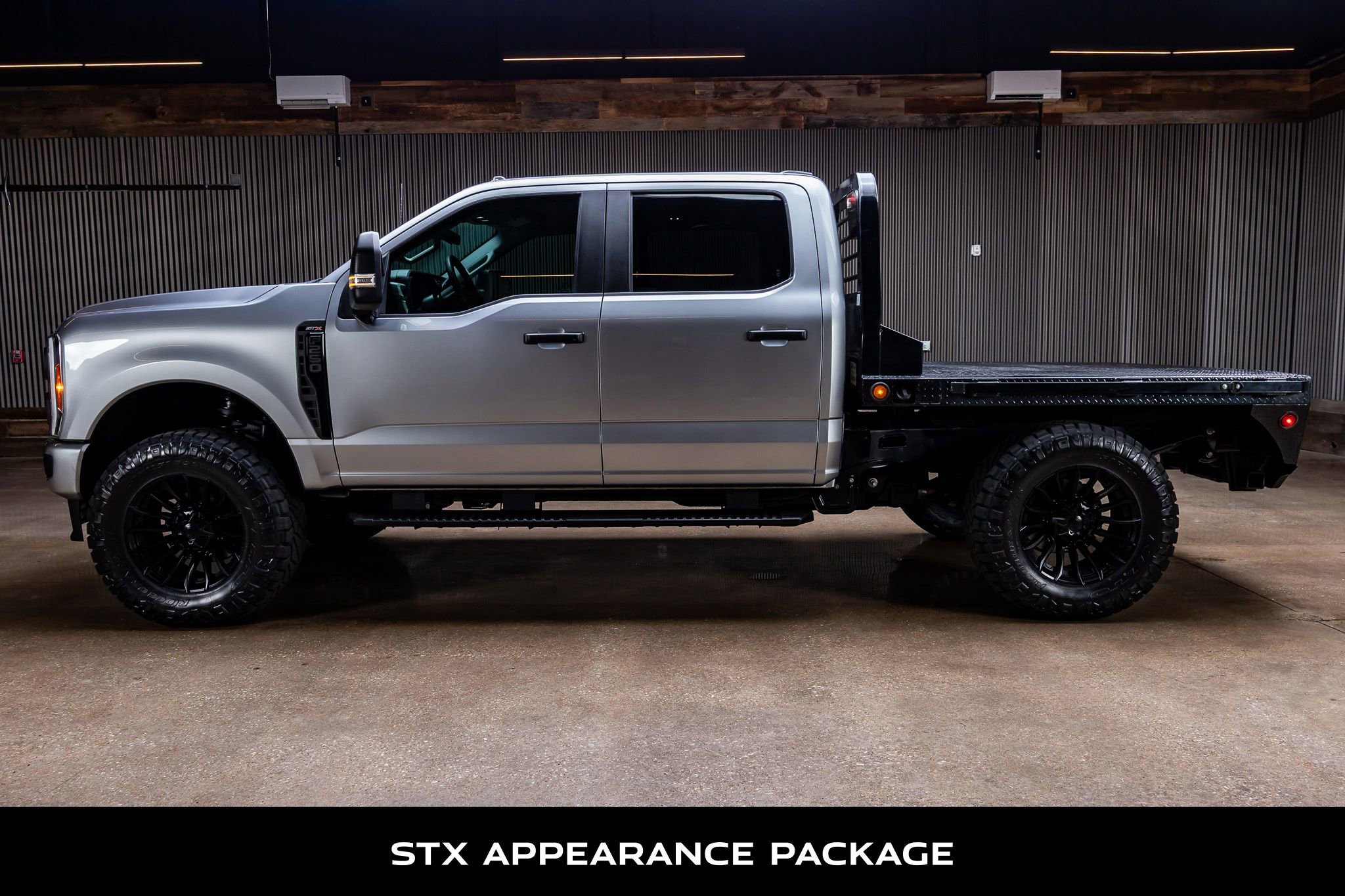 Used 2023 Ford F250 XL w/ STX Appearance Package AWD/4WD image 6