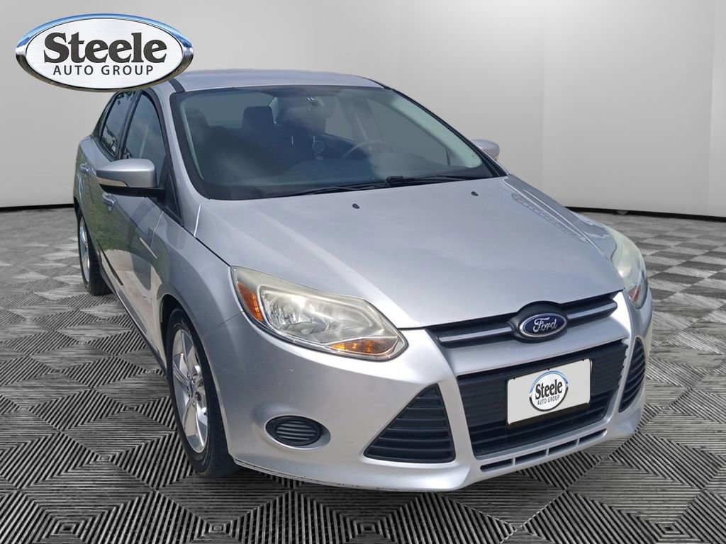 Used 2014 Ford Focus SE FWD image 3
