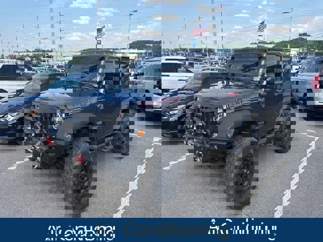 Used 2014 Jeep Wrangler Sport AWD/4WD image 4