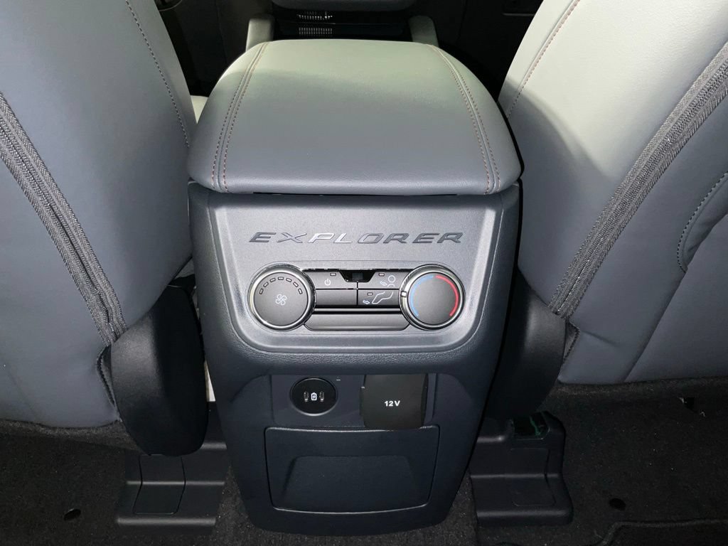 New 2026 Ford Explorer Active w/ Active Comfort Package RWD image 18