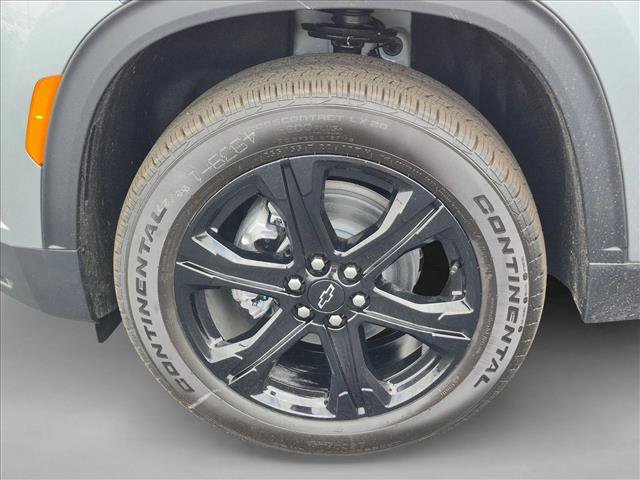New 2027 Chevrolet Traverse LT w/ Midnight/Sport Edition FWD image 9