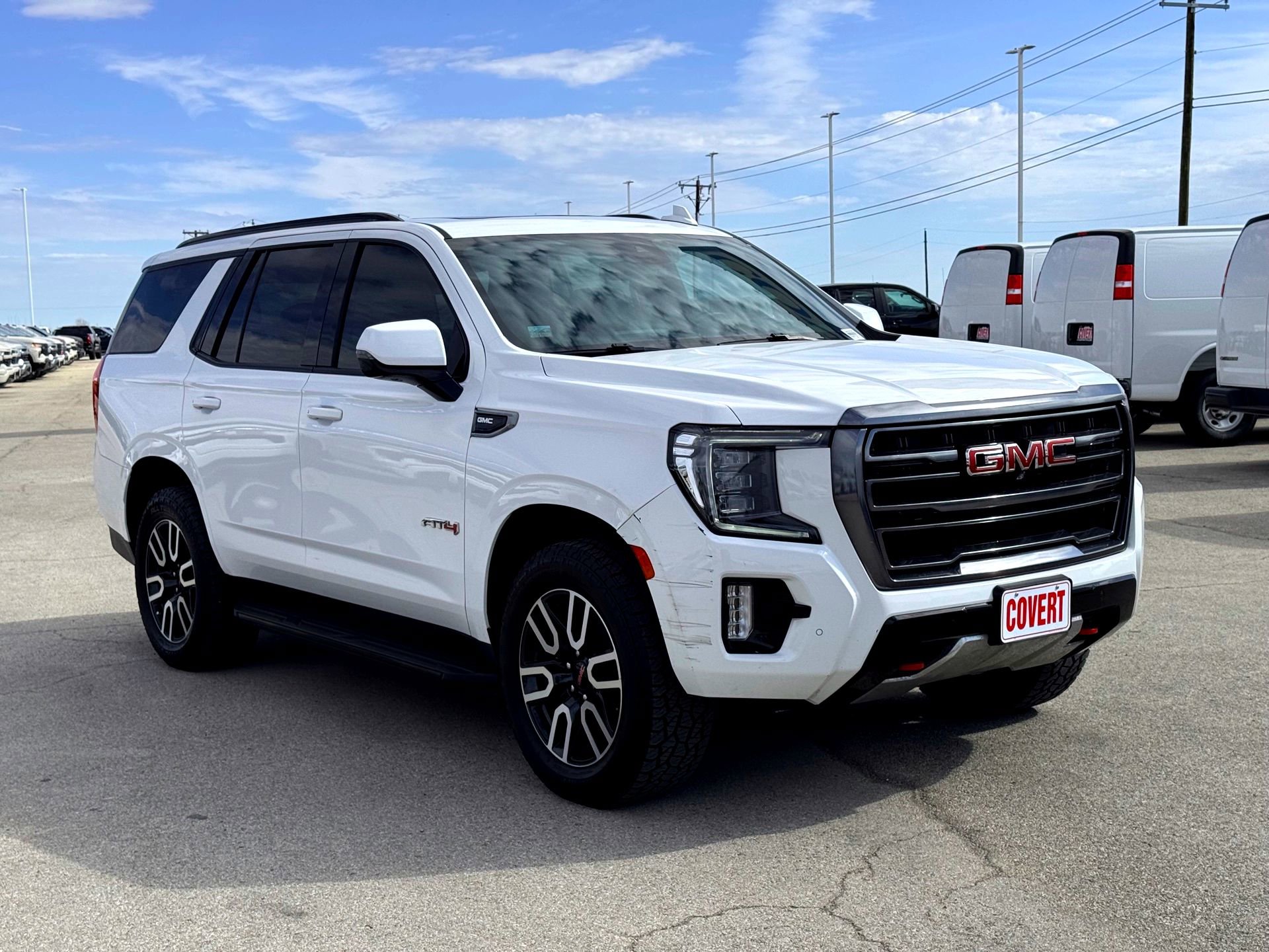 Used 2023 GMC Yukon AT4 w/ Technology Package image 4