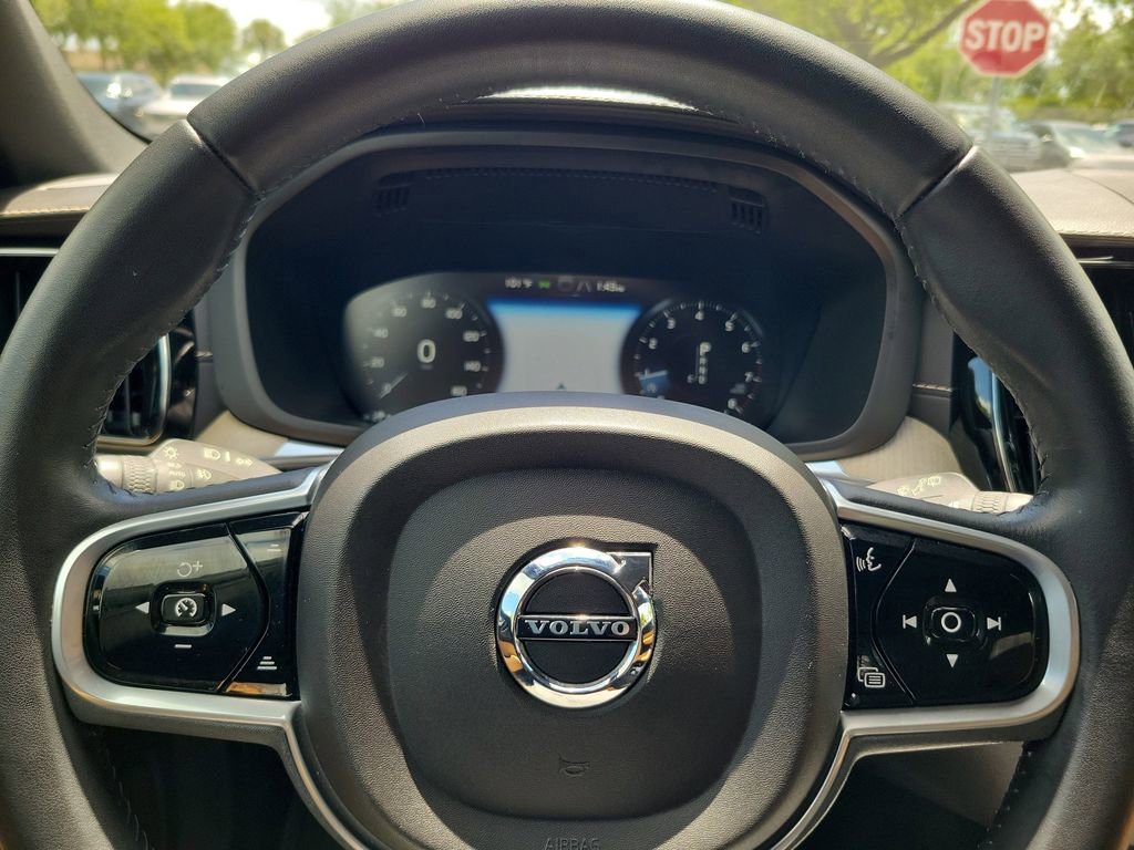 Used 2018 Volvo XC60 T5 Inscription w/ Convenience Package image 25
