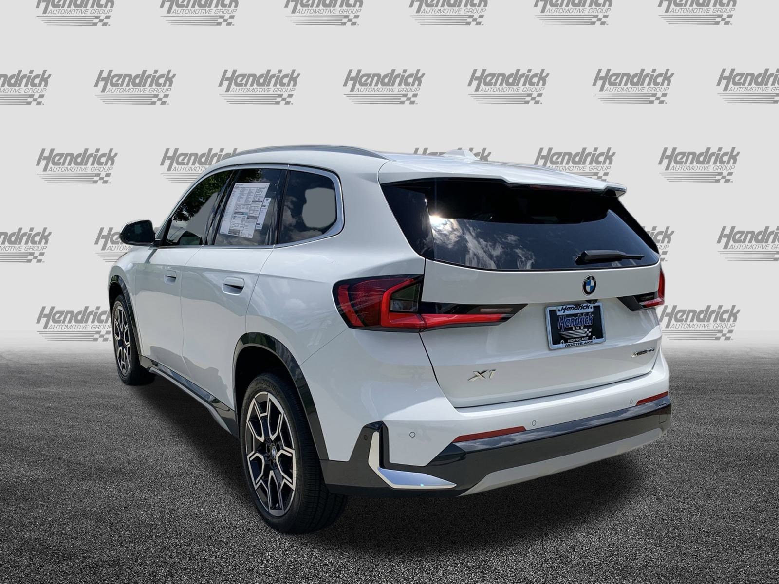 Used 2025 BMW X1 xDrive28i w/ Technology Package image 7