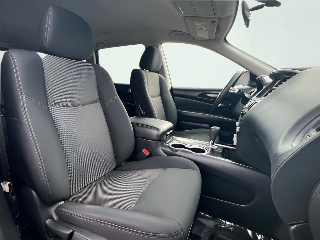 Used 2019 Nissan Pathfinder S image 30