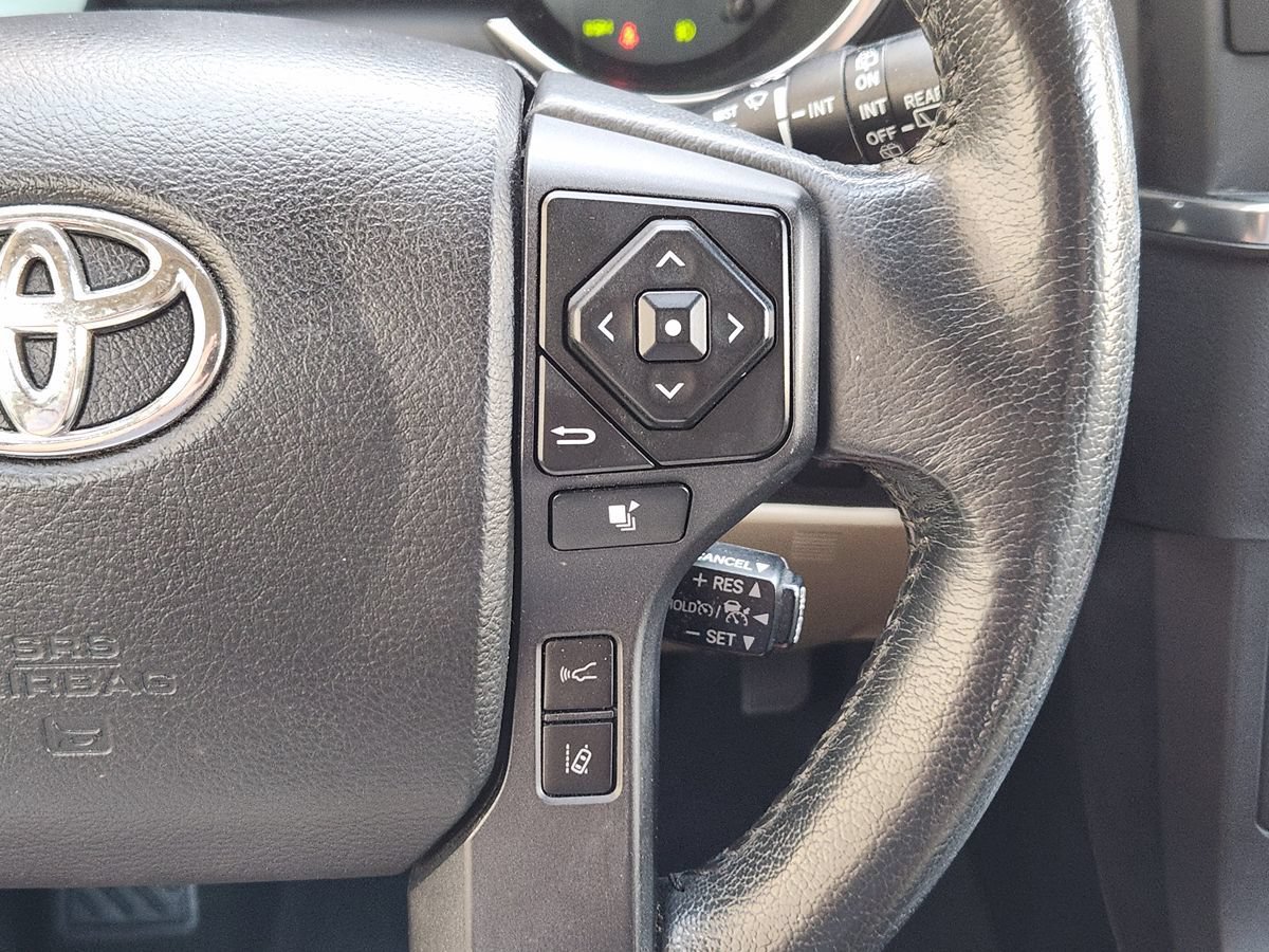 Used 2020 Toyota Sequoia Platinum RWD image 49