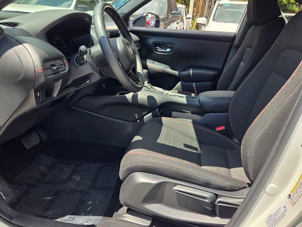 Certified 2024 Honda HR-V Sport image 9