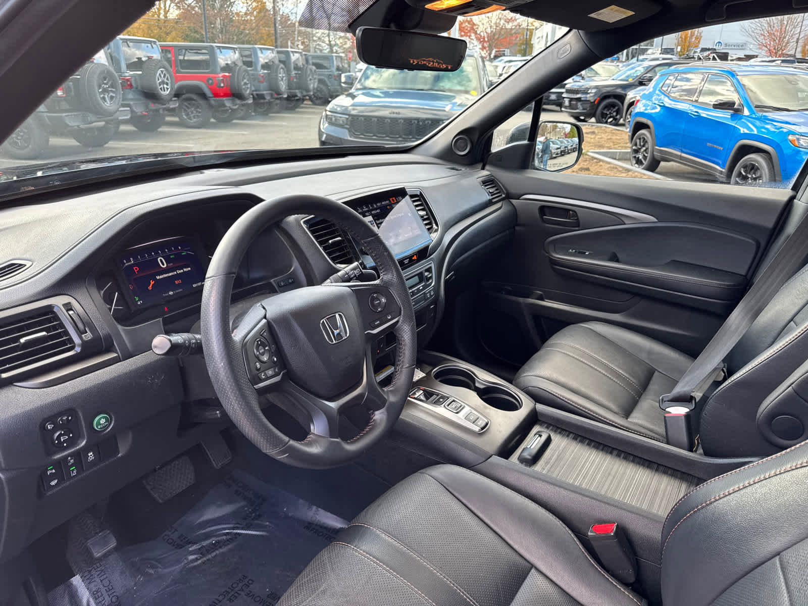 Used 2023 Honda Passport TrailSport image 12