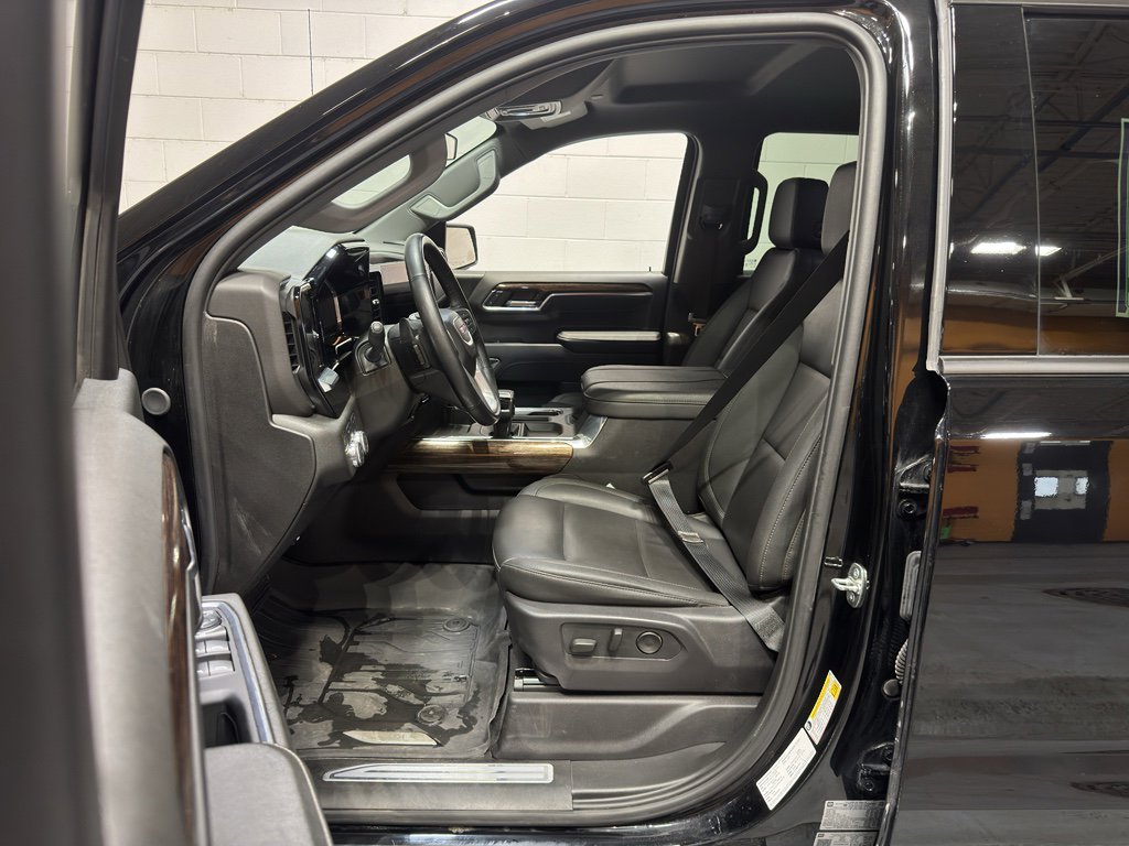 Used 2024 GMC Sierra 1500 Elevation w/ Elevation Premium Package image 17