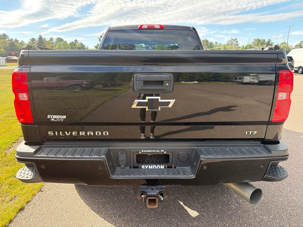 Used 2019 Chevrolet Silverado 2500 LTZ w/ Duramax Plus Package AWD/4WD image 5
