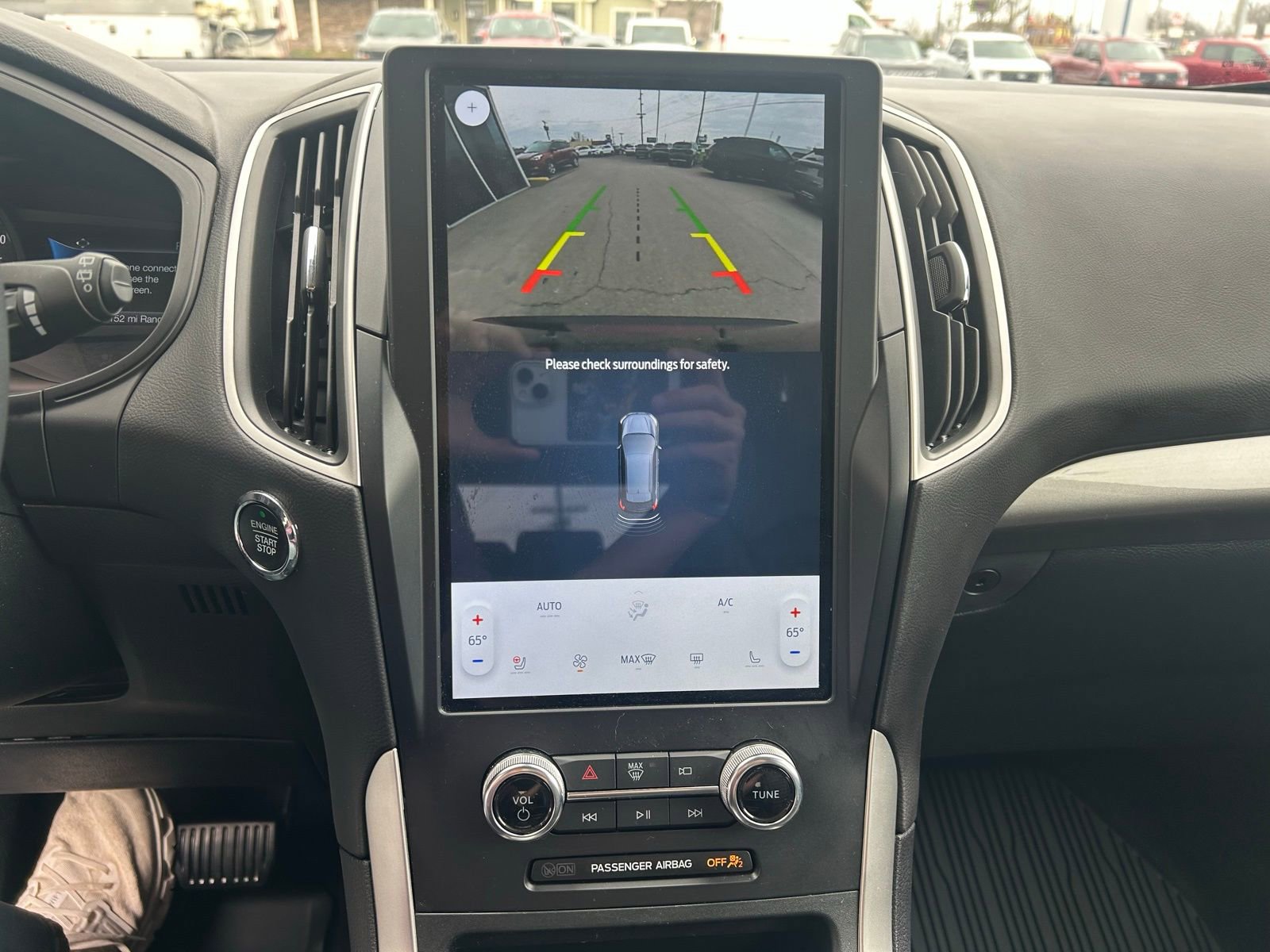 Used 2024 Ford Edge SEL w/ Convenience Package image 18