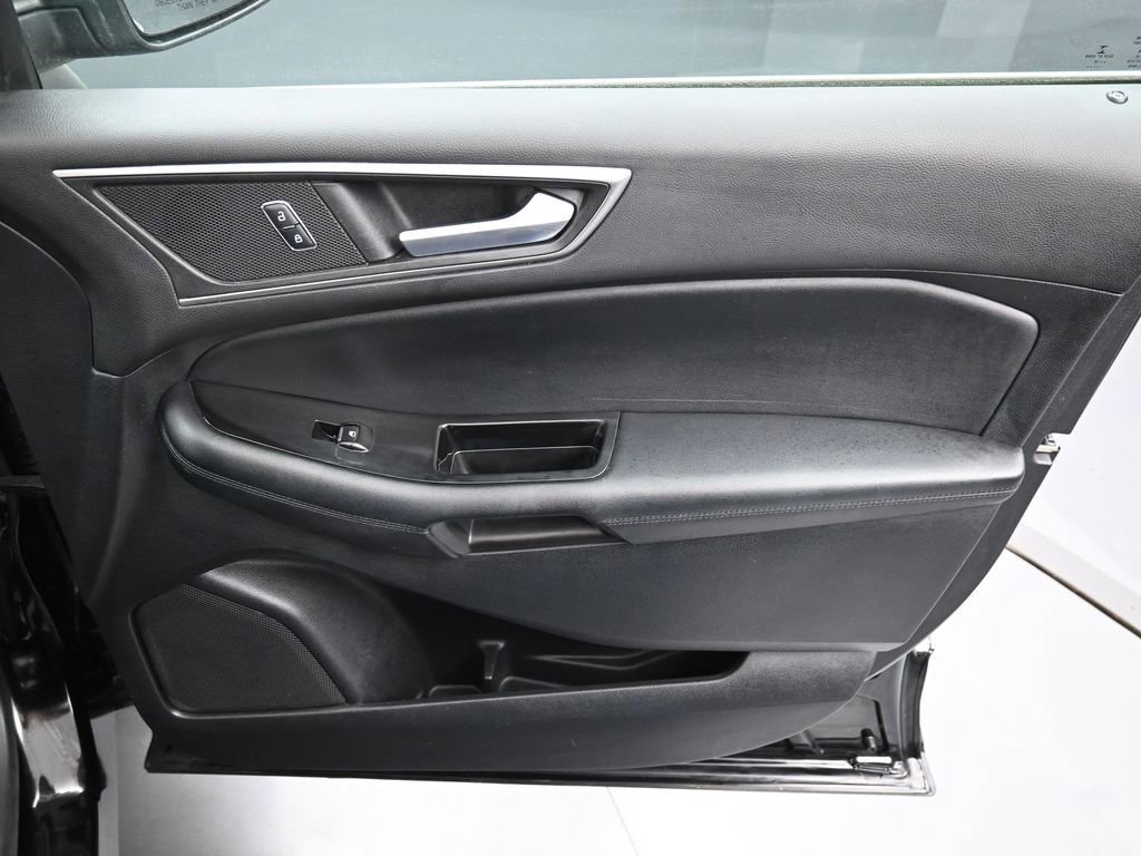 Used 2016 Ford Edge SEL w/ Equipment Group 201A image 35