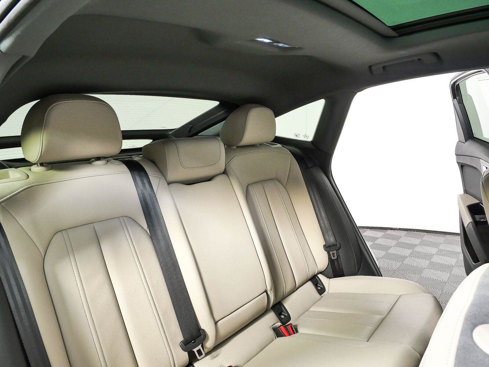 Used 2023 Audi Q4 e-tron Premium Plus w/ Premium Plus AWD/4WD image 23
