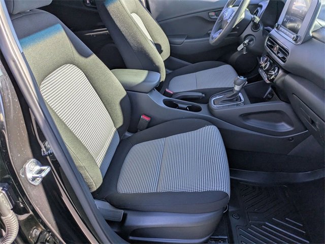 Used 2022 Hyundai Kona SE image 33