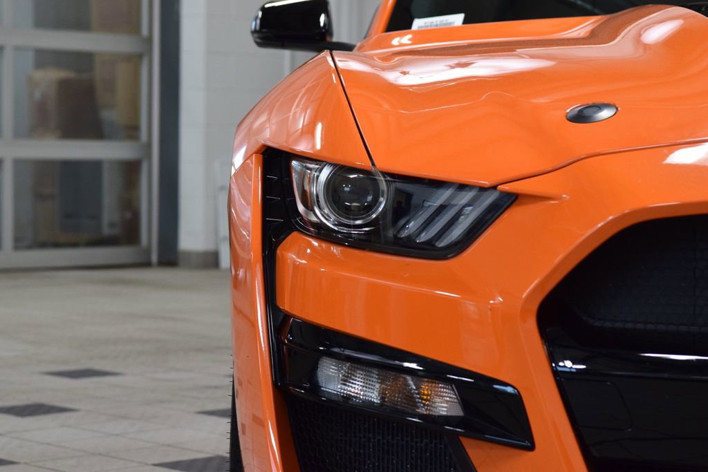Used 2021 Ford Mustang Shelby GT500 w/ Technology Package RWD image 12