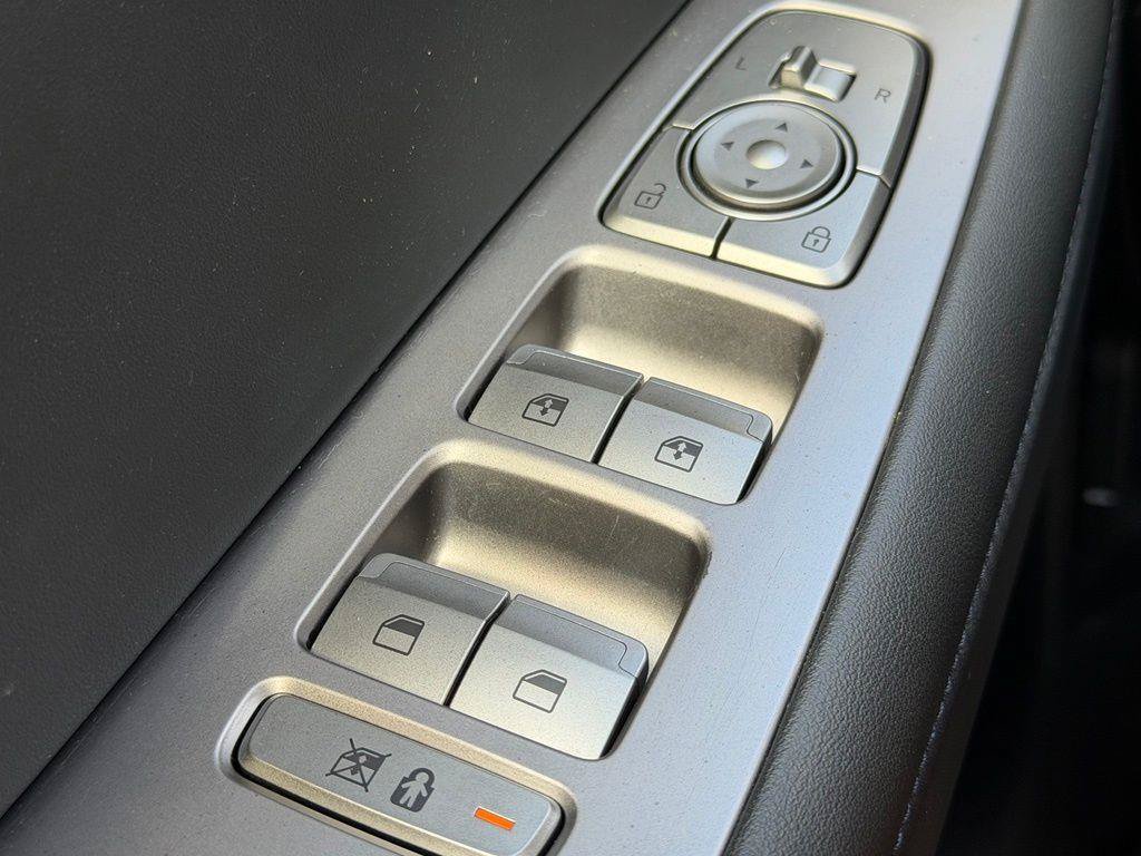 Used 2022 Hyundai Palisade SEL w/ Premium Package FWD image 20