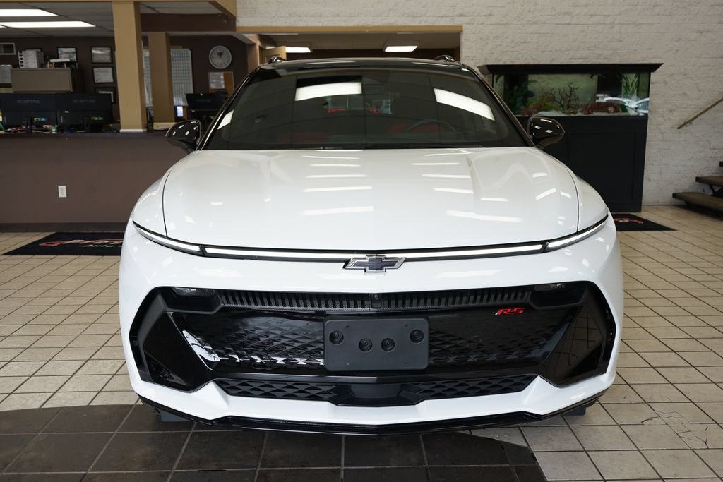Used 2024 Chevrolet Equinox EV RS FWD image 22