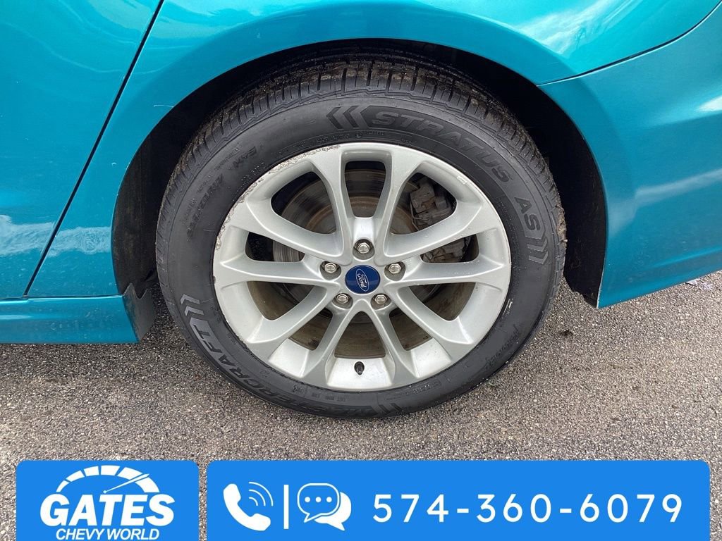 Used 2019 Ford Fusion SE image 32