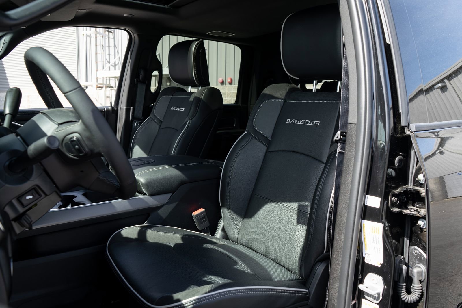 New 2026 RAM 2500 Laramie w/ Night Edition AWD/4WD image 28