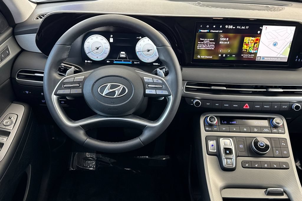 Used 2025 Hyundai Palisade SEL FWD image 17