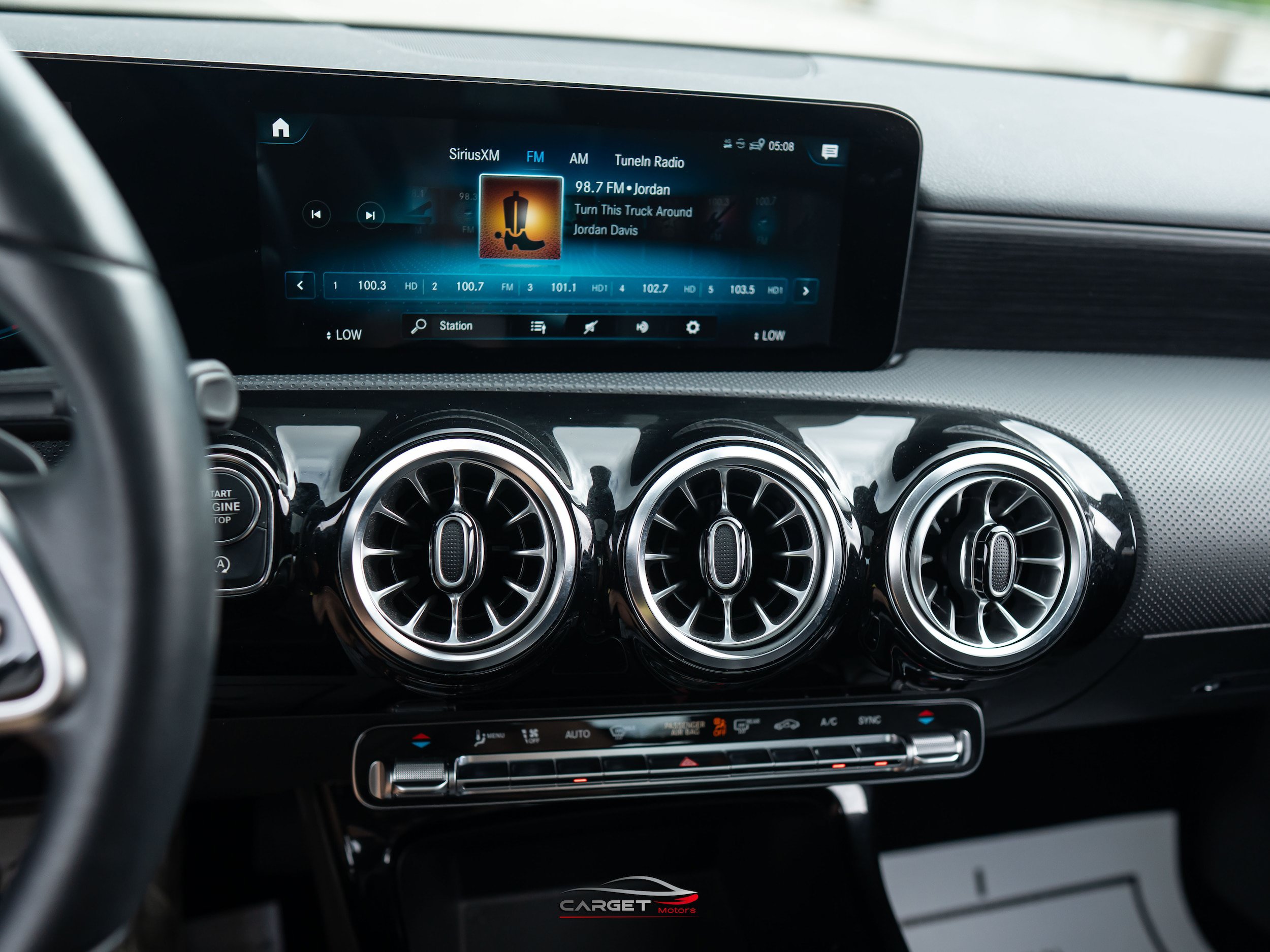 Used 2022 Mercedes-Benz A 220 4MATIC w/ Premium Package Lite image 28