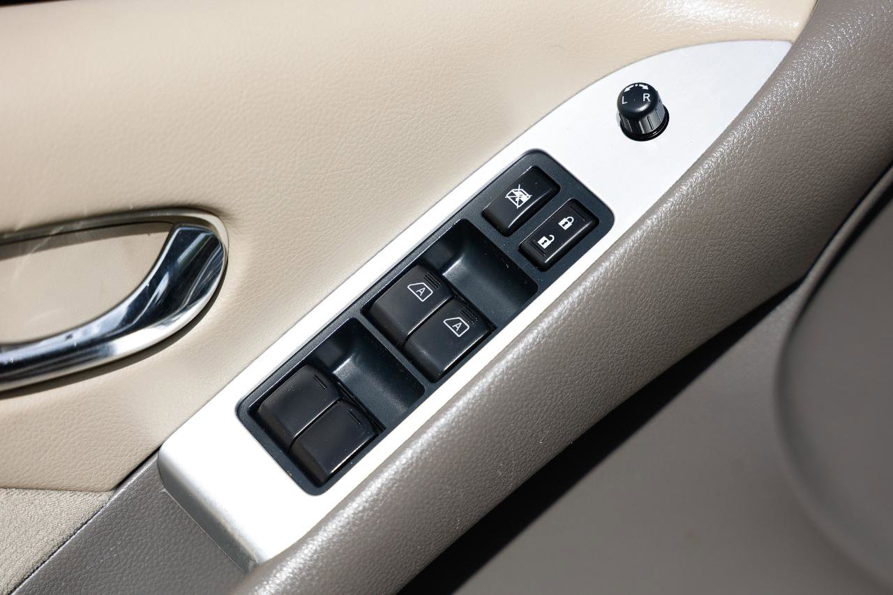 Used 2014 Nissan Murano SV image 40
